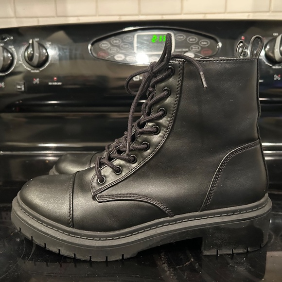 Aldo Goer Combat Boots - Picture 2 of 4